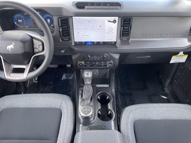 2026 Oxford White Ford Bronco Base 4X4 Convertible