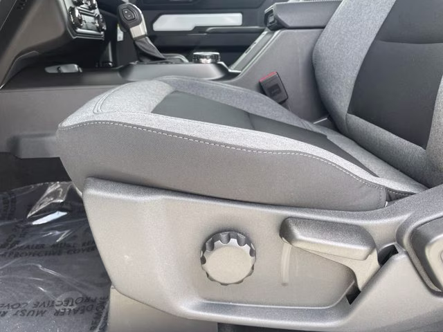 2026 Oxford White Ford Bronco Base 4X4 Convertible
