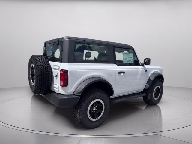 2026 Oxford White Ford Bronco Base 4X4 Convertible