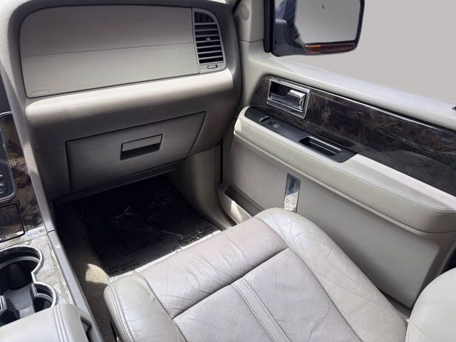 2015 Bronze Fire Metallic Lincoln Navigator Base RWD SUV