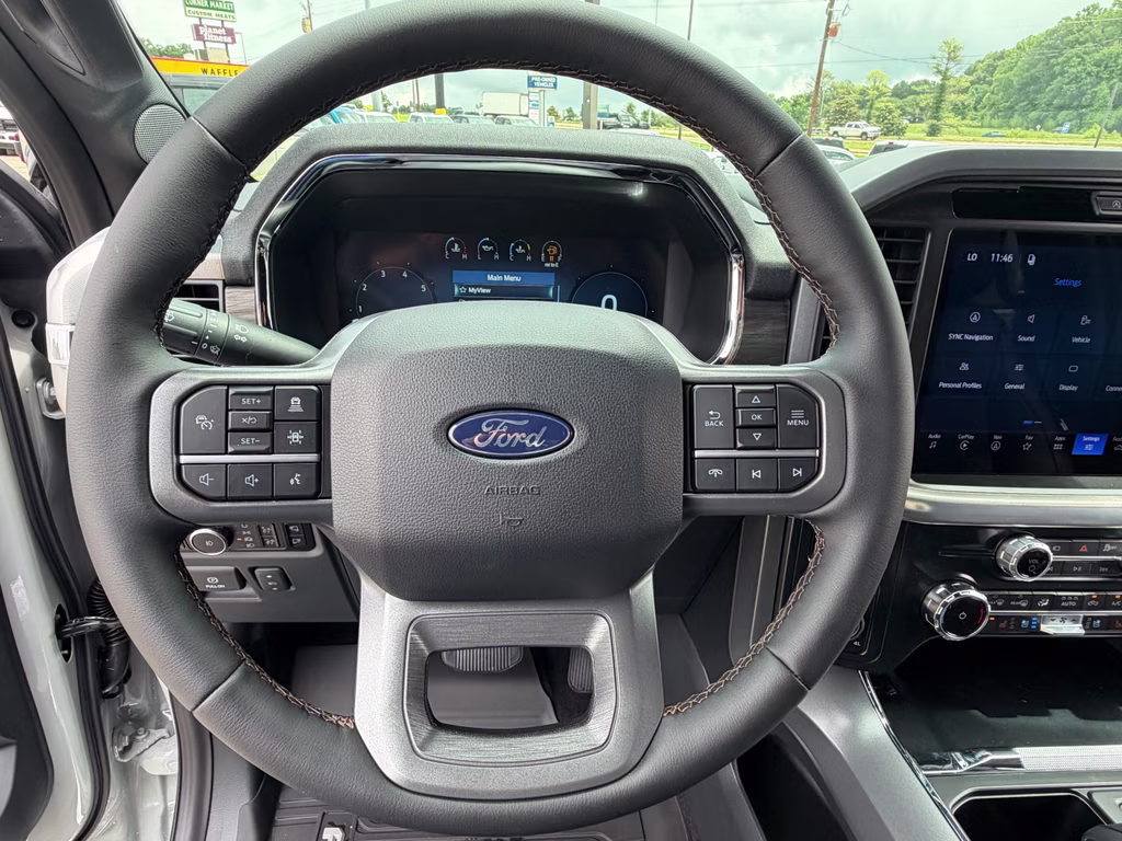2026 Avalanche Ford F-150 LARIAT 4X4 Truck