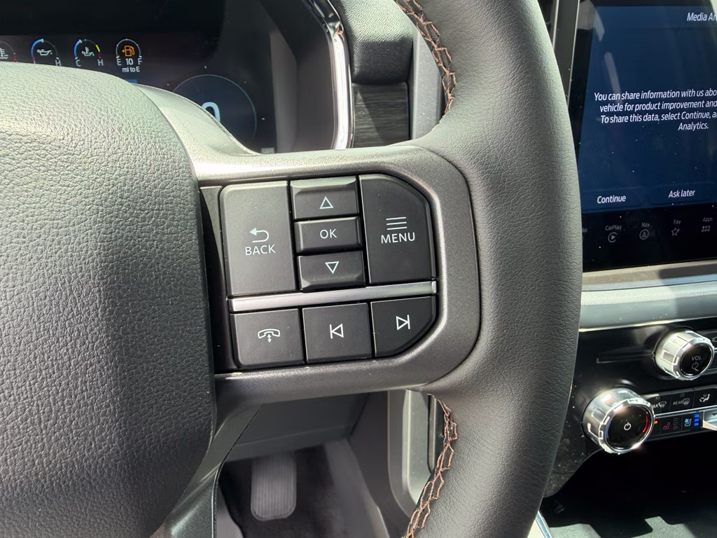 2026 Avalanche Ford F-150 LARIAT 4X4 Truck