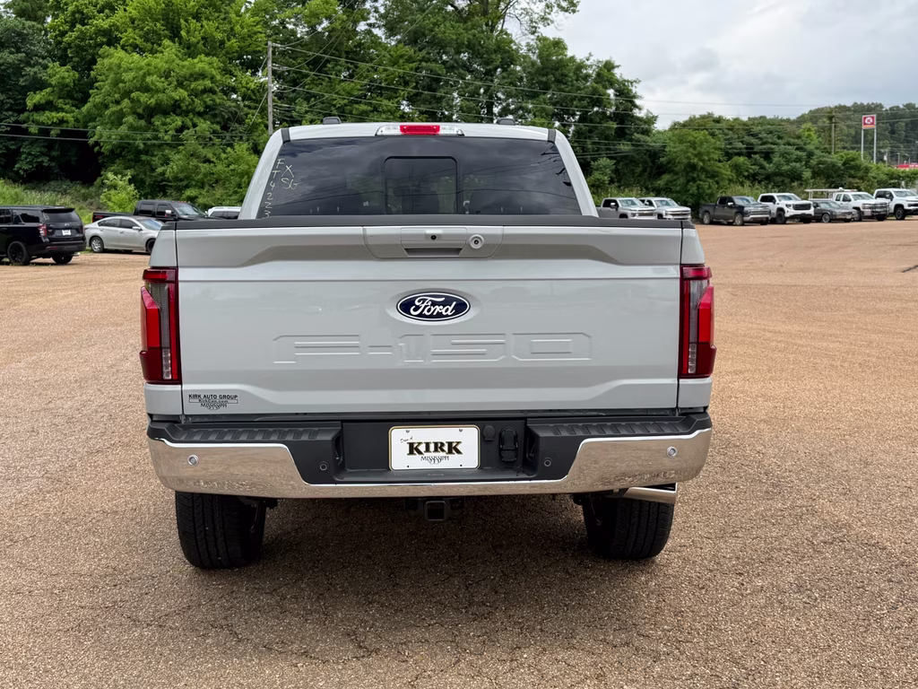 2026 Avalanche Ford F-150 LARIAT 4X4 Truck
