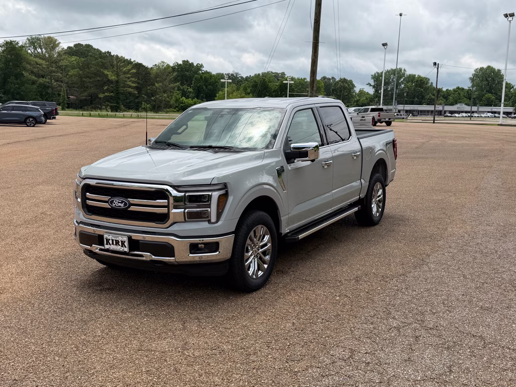 2026 Avalanche Ford F-150 LARIAT 4X4 Truck