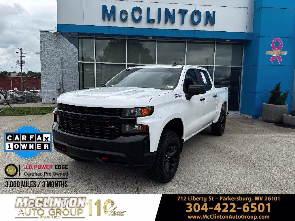 2021 Summit White Chevrolet Silverado 1500 Custom Trail Boss 4X4 Truck