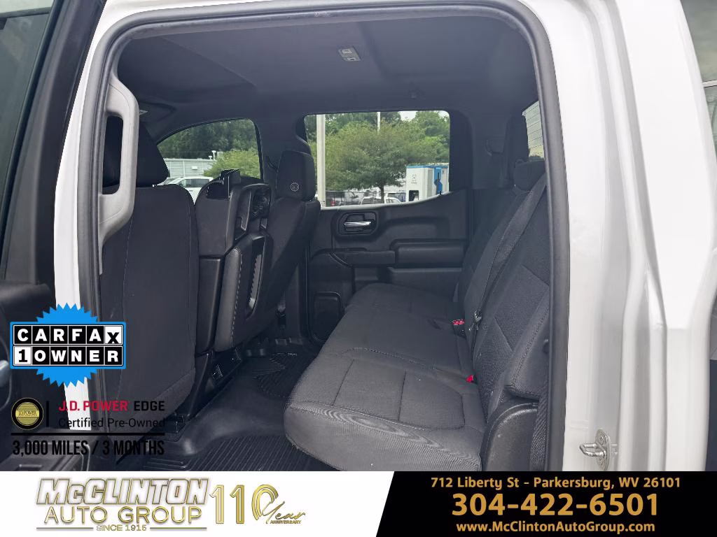 2021 Summit White Chevrolet Silverado 1500 Custom Trail Boss 4X4 Truck