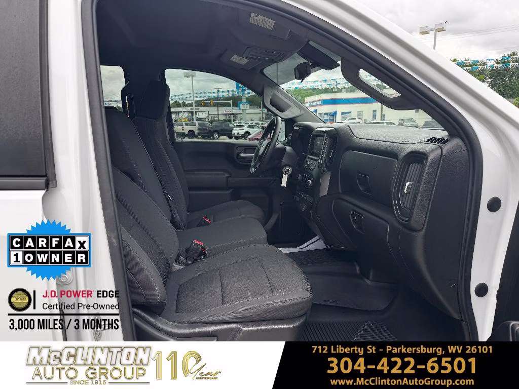 2021 Summit White Chevrolet Silverado 1500 Custom Trail Boss 4X4 Truck
