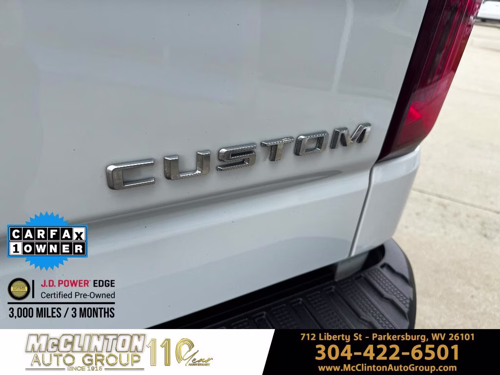 2021 Summit White Chevrolet Silverado 1500 Custom Trail Boss 4X4 Truck