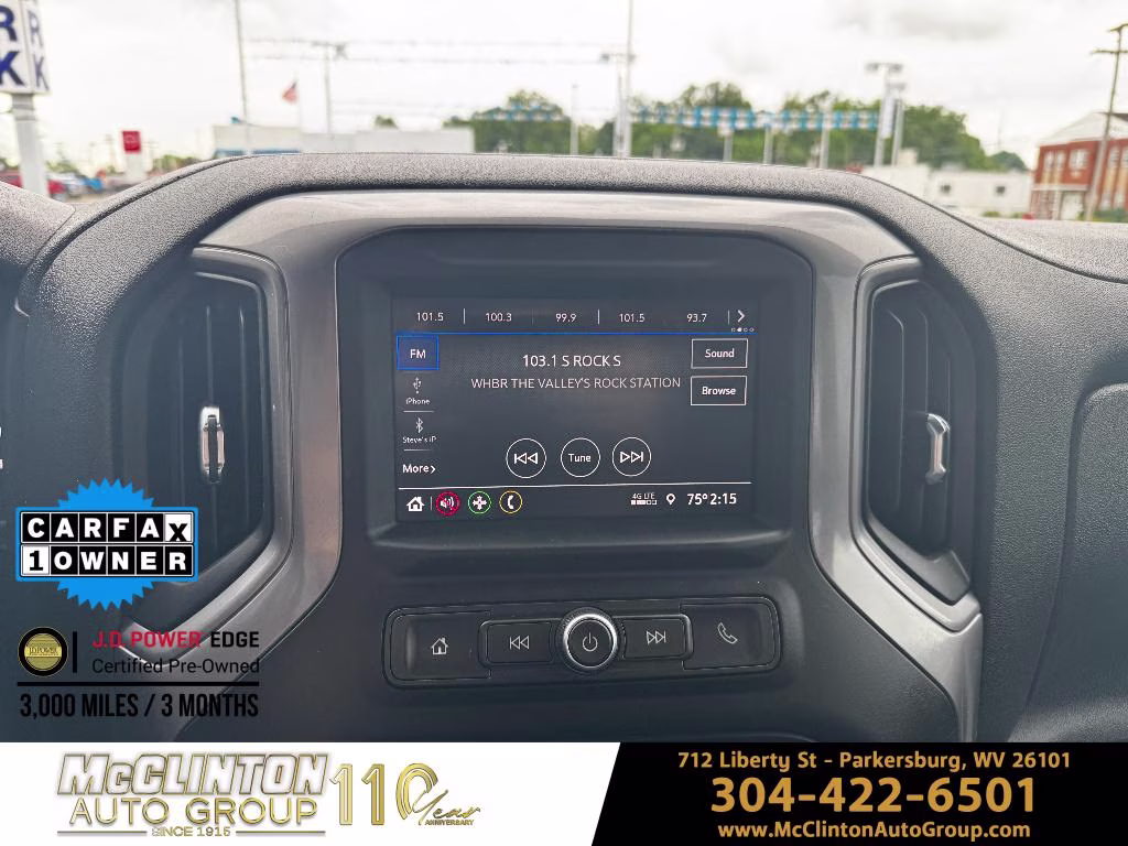 2021 Summit White Chevrolet Silverado 1500 Custom Trail Boss 4X4 Truck
