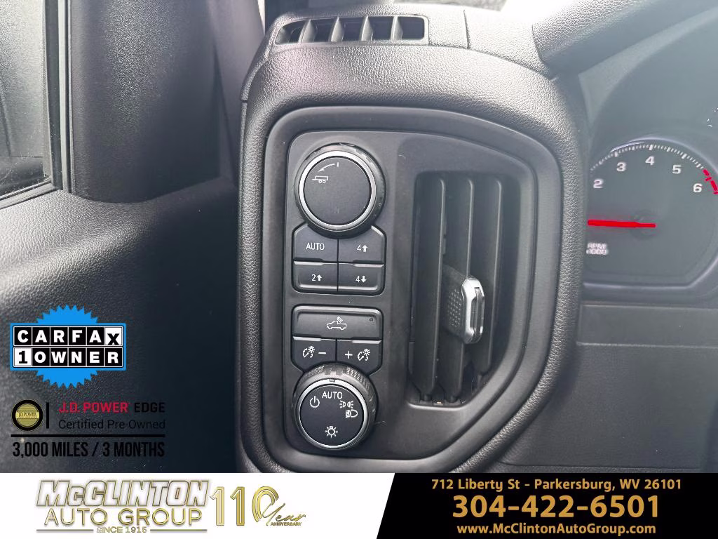 2021 Summit White Chevrolet Silverado 1500 Custom Trail Boss 4X4 Truck