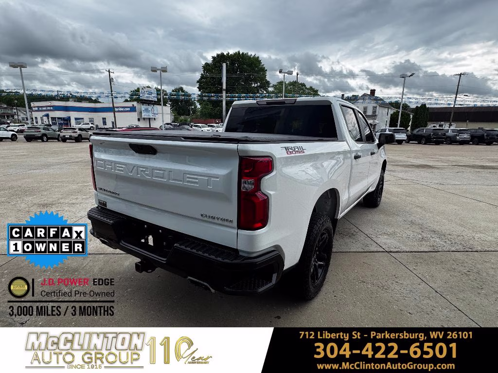 2021 Summit White Chevrolet Silverado 1500 Custom Trail Boss 4X4 Truck