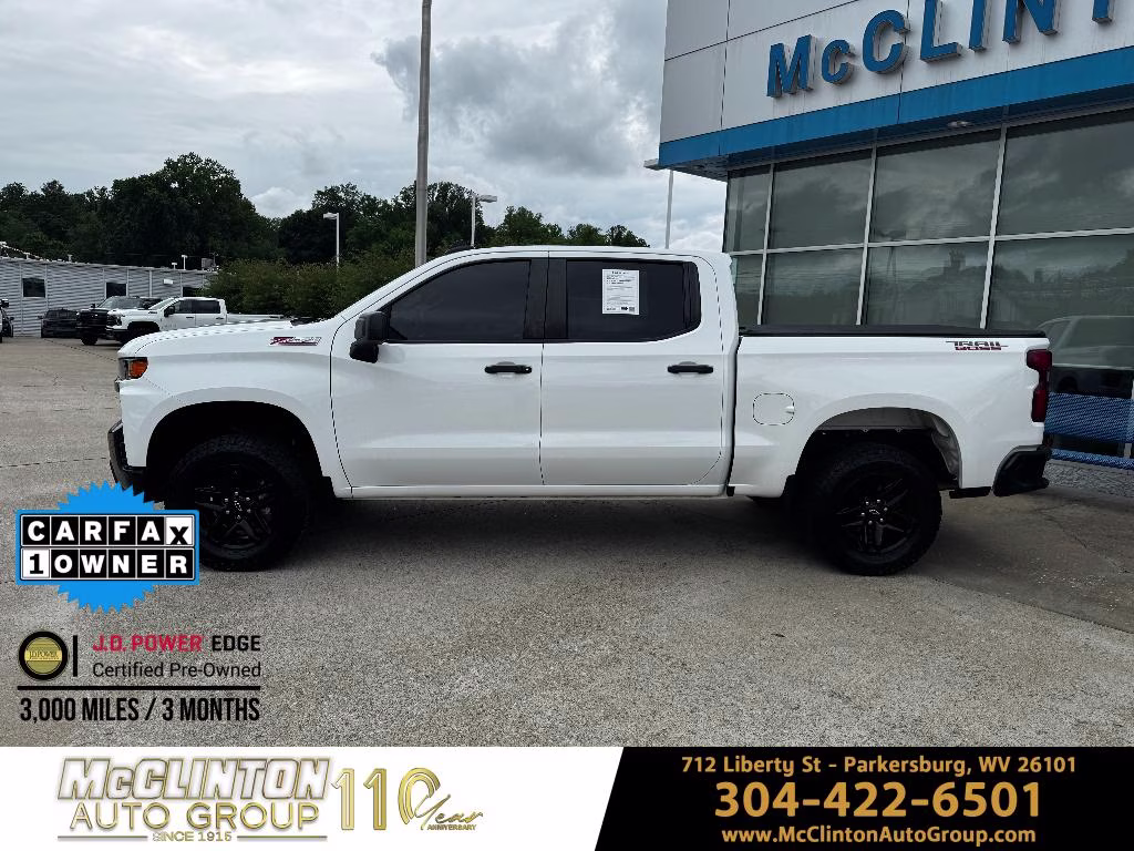 2021 Summit White Chevrolet Silverado 1500 Custom Trail Boss 4X4 Truck