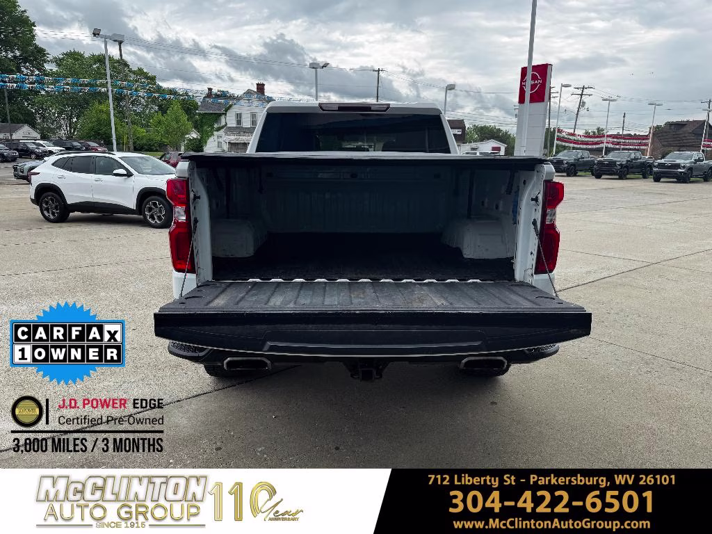 2021 Summit White Chevrolet Silverado 1500 Custom Trail Boss 4X4 Truck