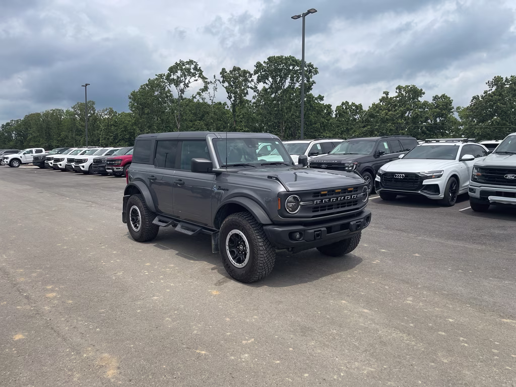 2023 Carbonized Gray Metallic Ford Bronco Black Diamond 4X4 SUV