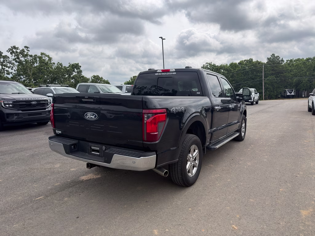 2024 Agate Black Metallic Ford F-150 XLT 4X4 Truck
