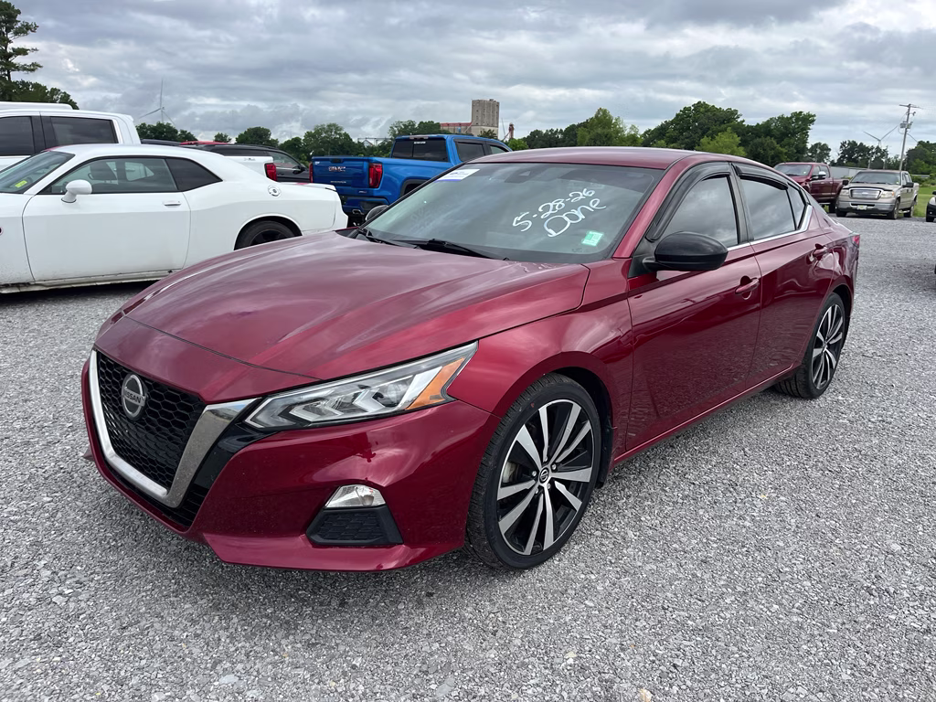 2020 Scarlet Ember Tintcoat Nissan Altima 2.5 SR FWD Sedan
