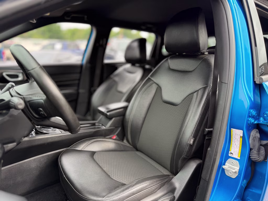 2024 Hydro Blue Pearlcoat Jeep Compass Latitude 4X4 SUV