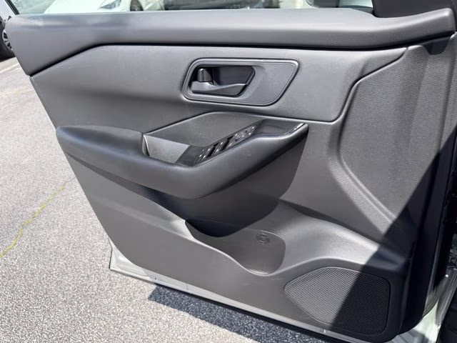 2025 Brilliant Silver Metallic Nissan Rogue S FWD SUV