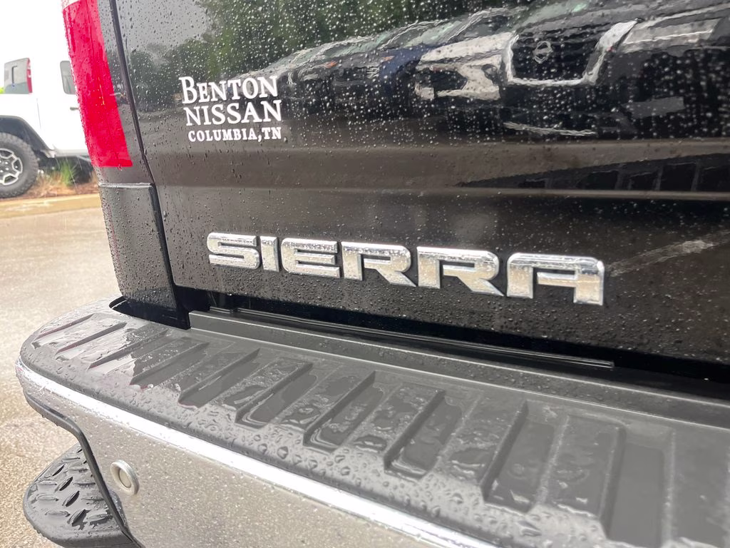 2015 Onyx Black GMC Sierra 1500 SLT Preferred Package 4X4 Truck