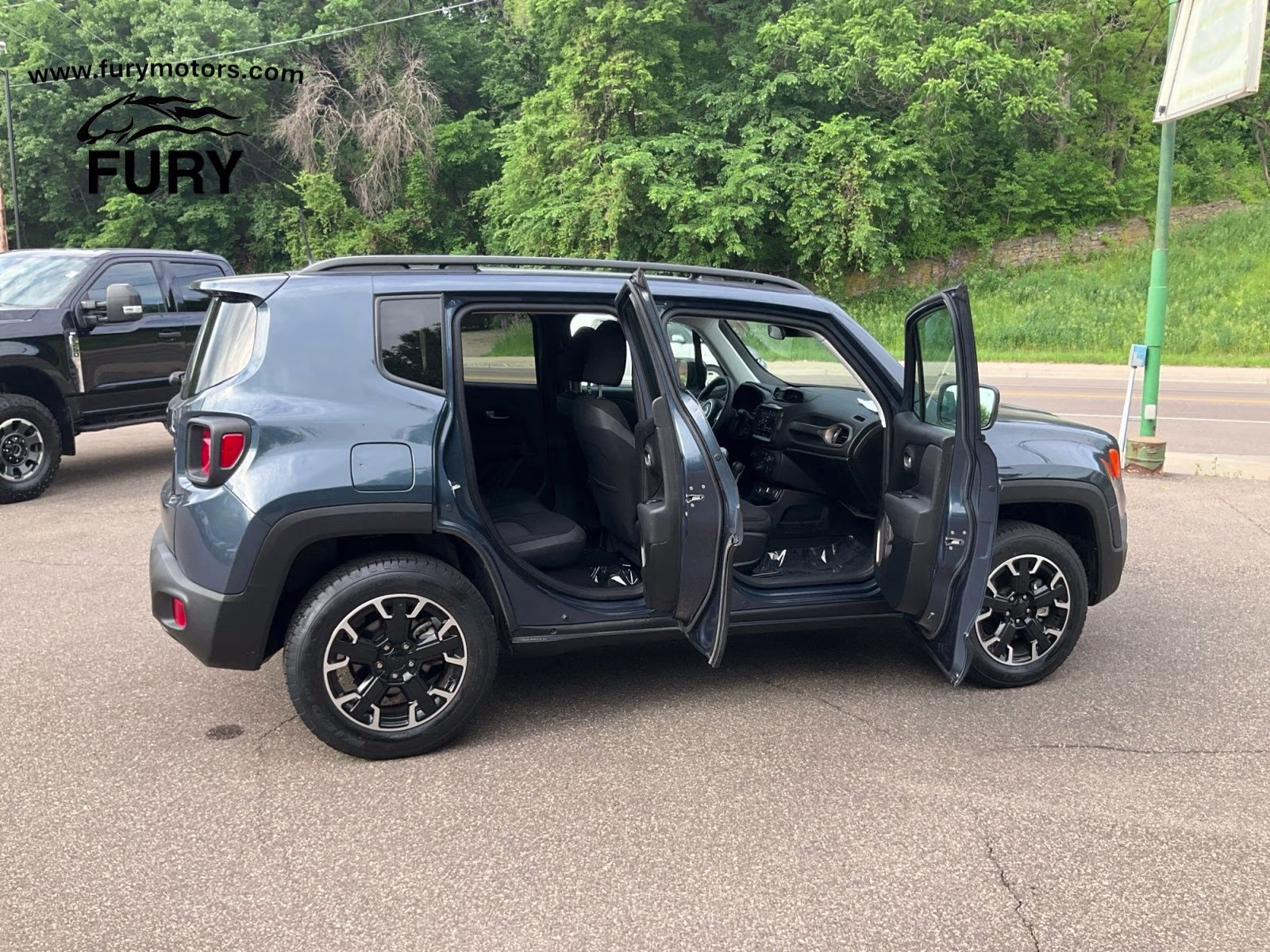 2023 Slate Blue Pearlcoat Jeep Renegade Latitude 4X4 SUV
