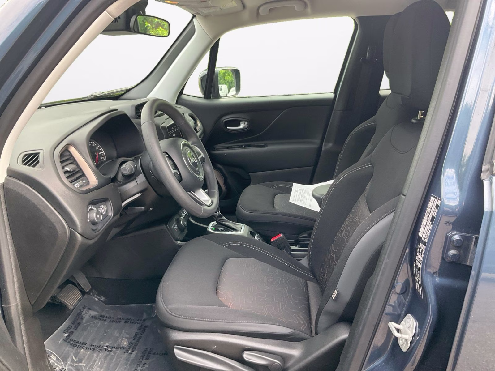 2023 Slate Blue Pearlcoat Jeep Renegade Latitude 4X4 SUV