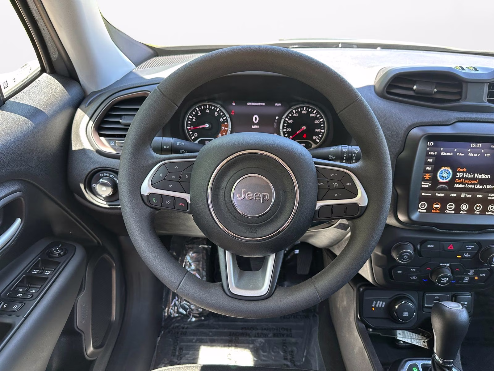 2023 Sting-Gray Clearcoat Jeep Renegade Latitude 4X4 SUV
