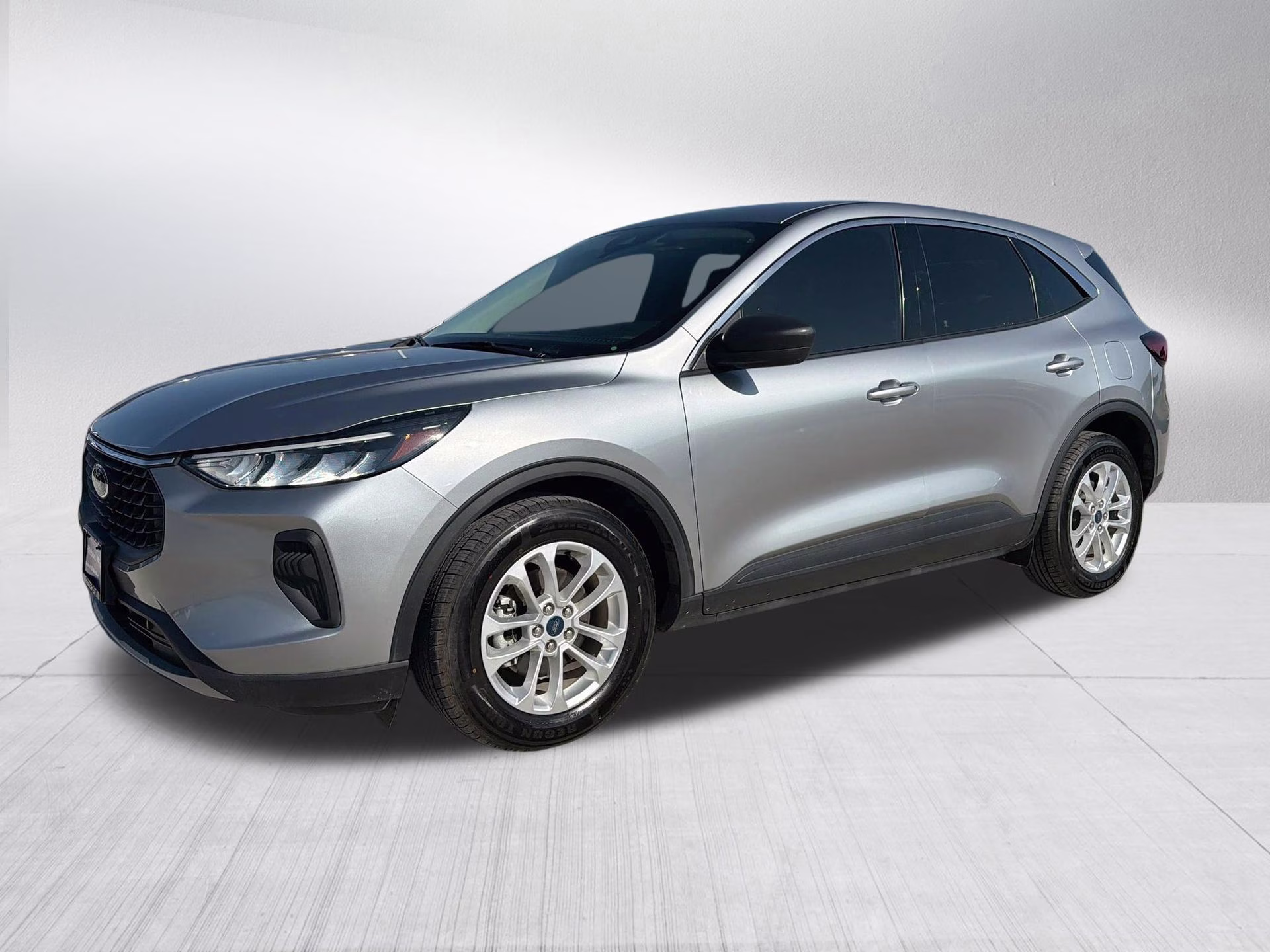 2023 Iconic Silver Metallic Ford Escape Active FWD SUV