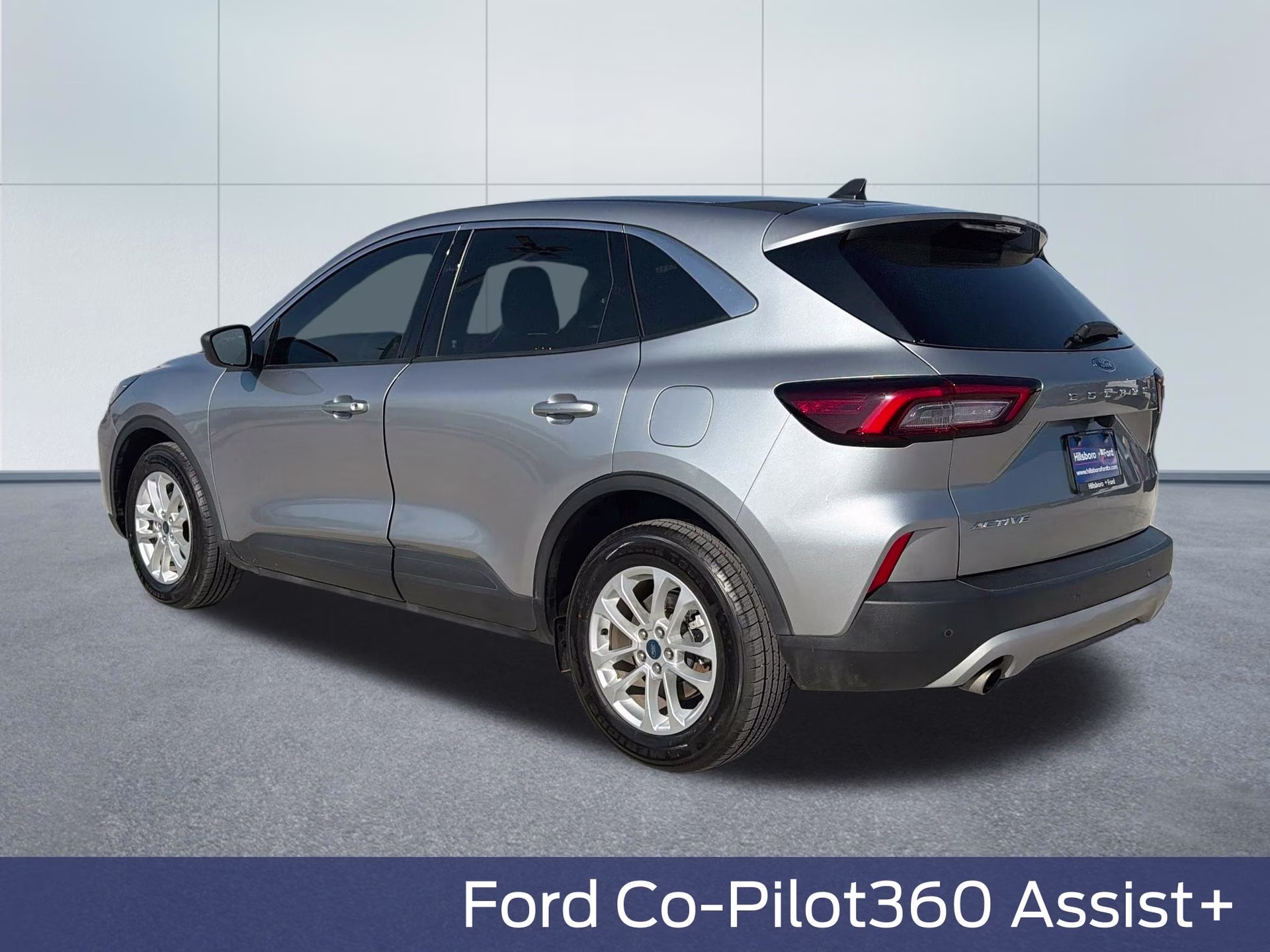 2023 Iconic Silver Metallic Ford Escape Active FWD SUV