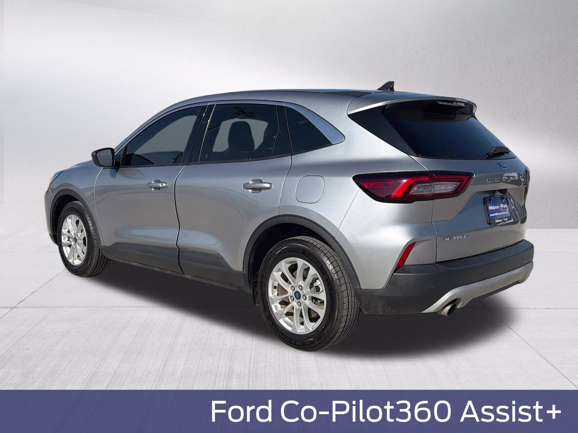 2023 Iconic Silver Metallic Ford Escape Active FWD SUV