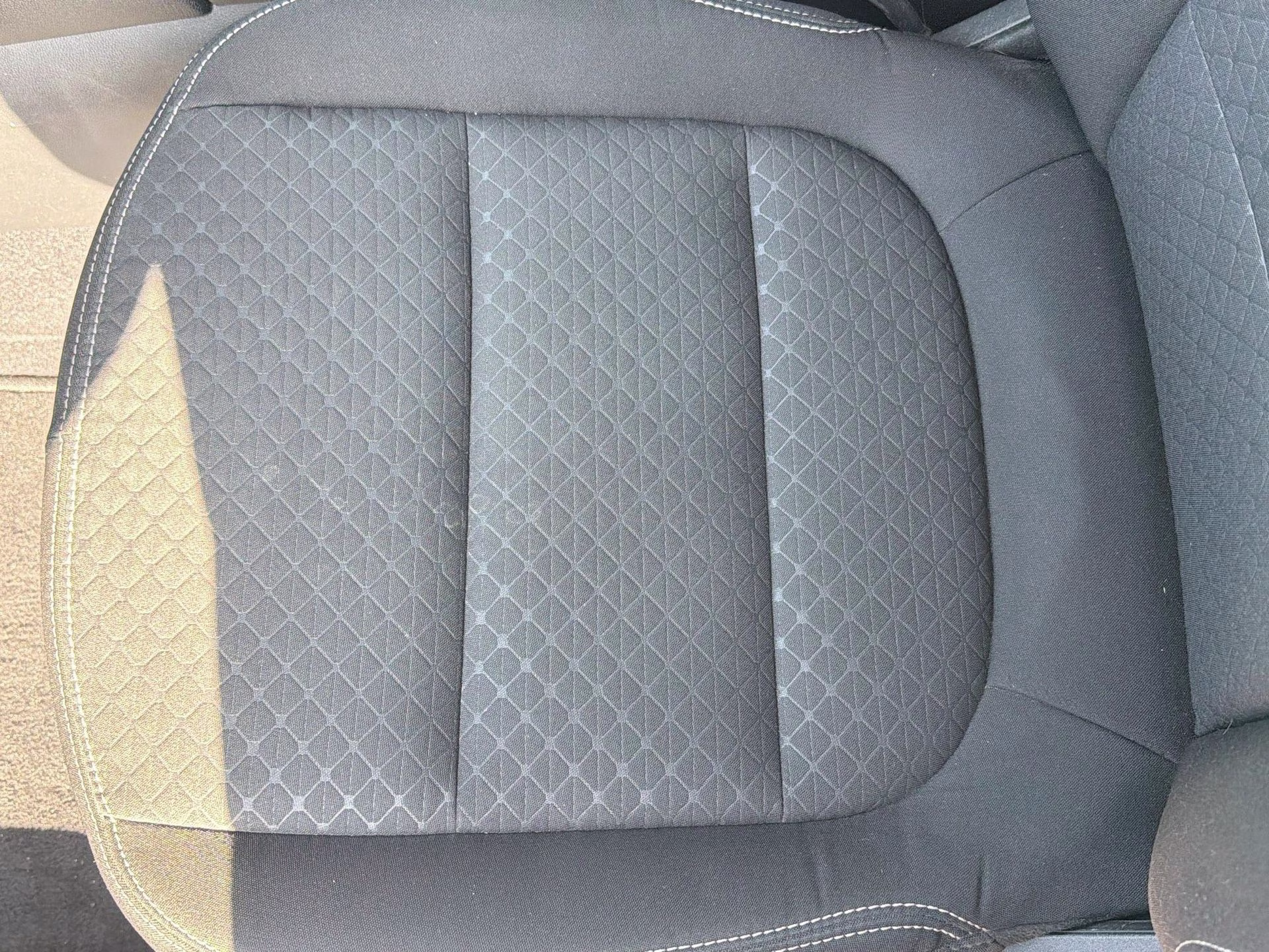2023 Iconic Silver Metallic Ford Escape Active FWD SUV