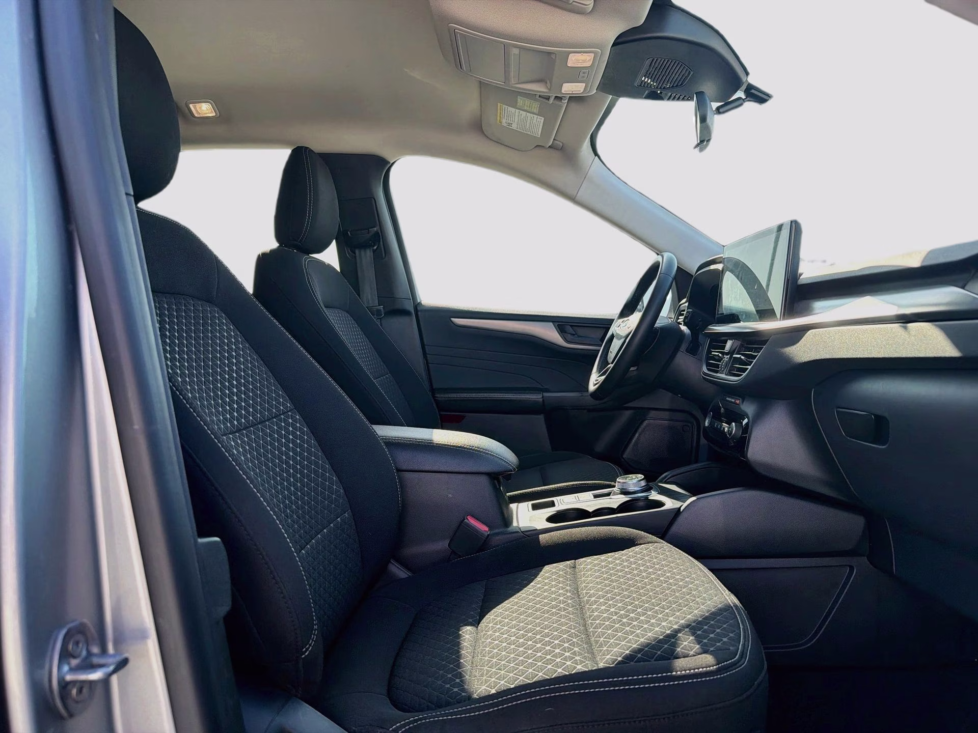2023 Iconic Silver Metallic Ford Escape Active FWD SUV