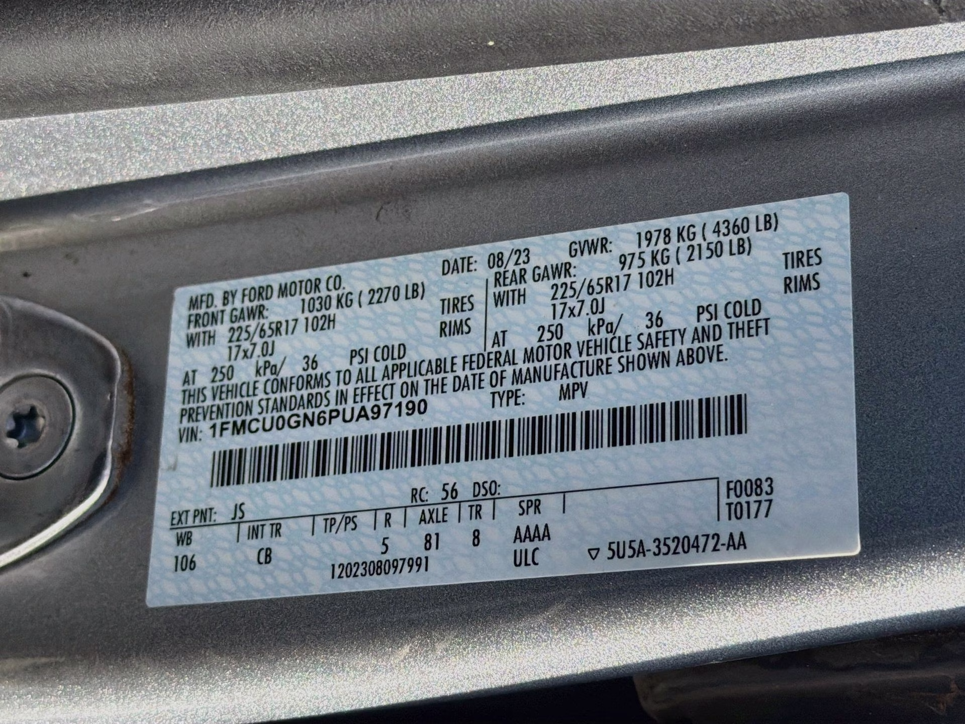 2023 Iconic Silver Metallic Ford Escape Active FWD SUV
