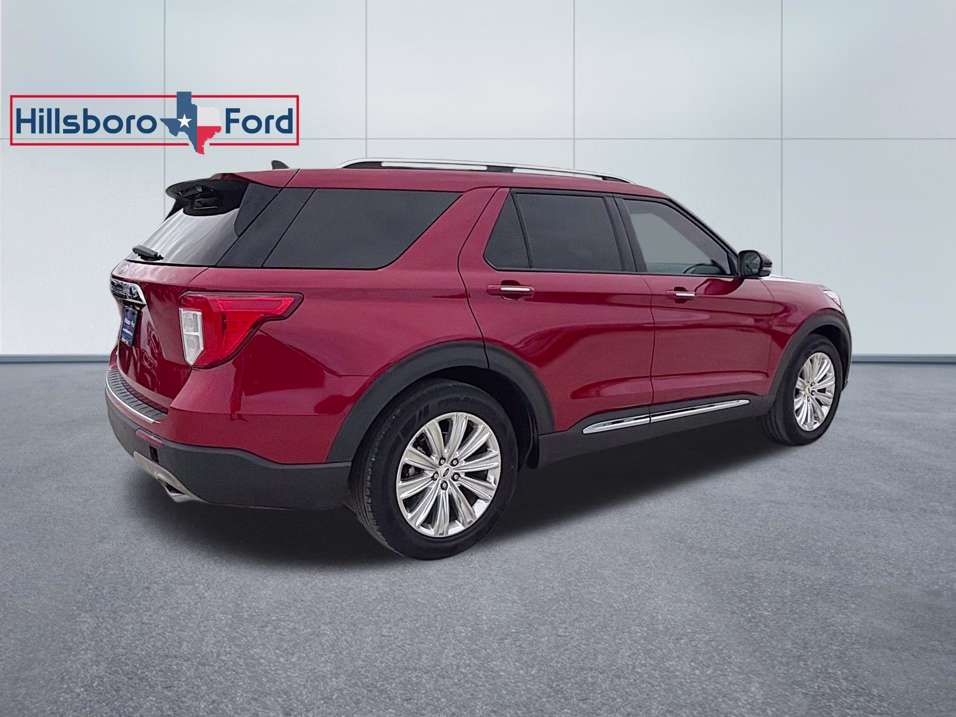 2022 Rapid Red Metallic Tinted Clearcoat Ford Explorer Limited RWD SUV