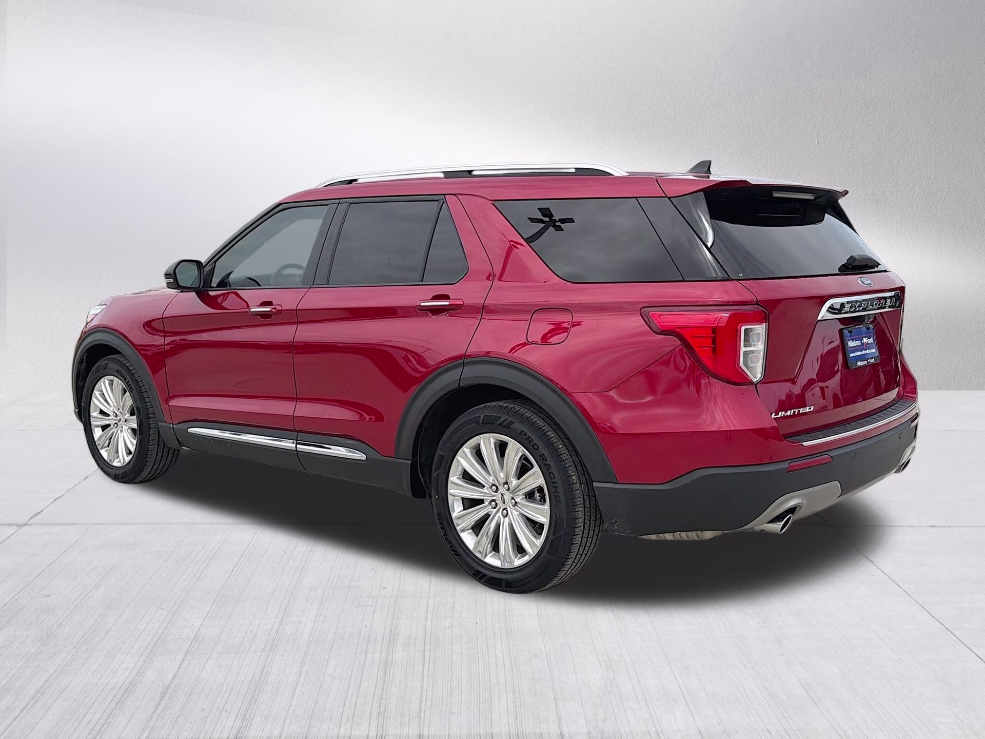 2022 Rapid Red Metallic Tinted Clearcoat Ford Explorer Limited RWD SUV
