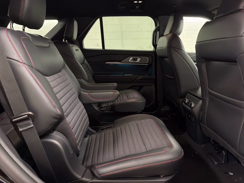 2026 AGATE BLACK Ford Explorer ST-Line RWD SUV