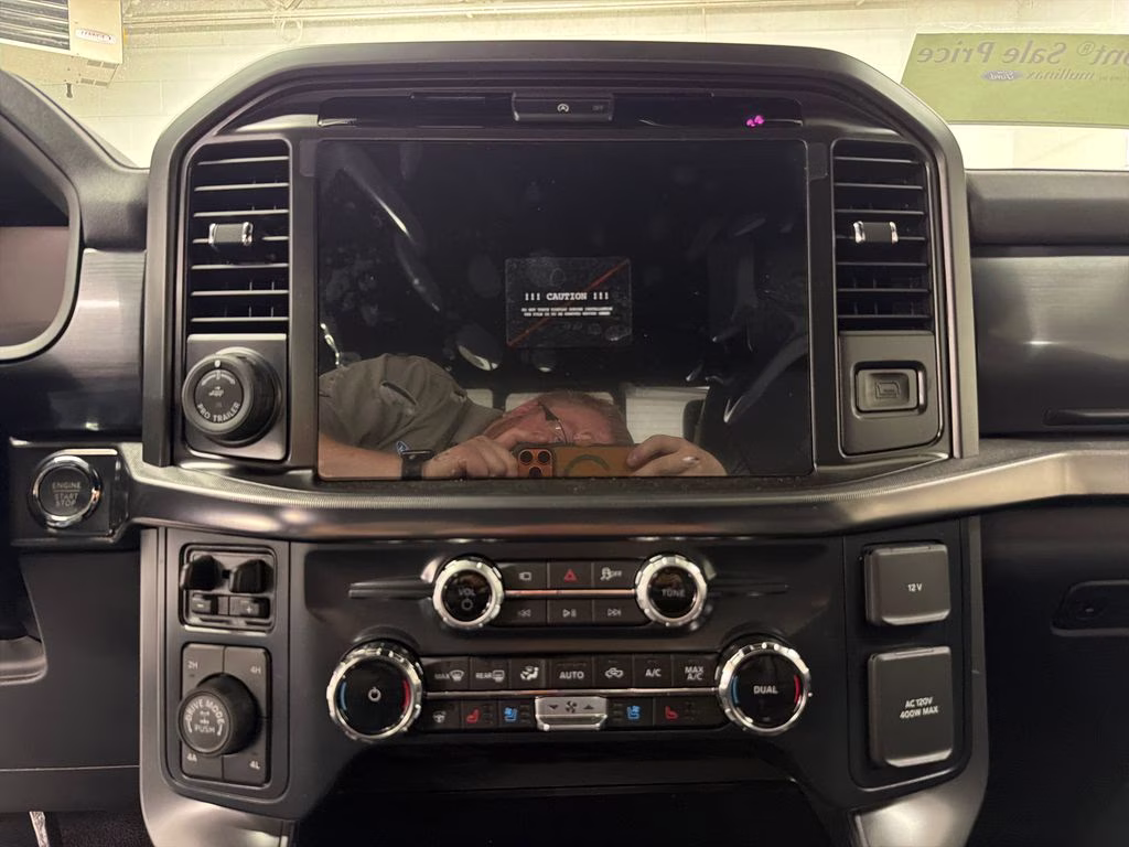 2026 CARBONIZED GRAY Ford F-150 Lariat 4X4 Truck