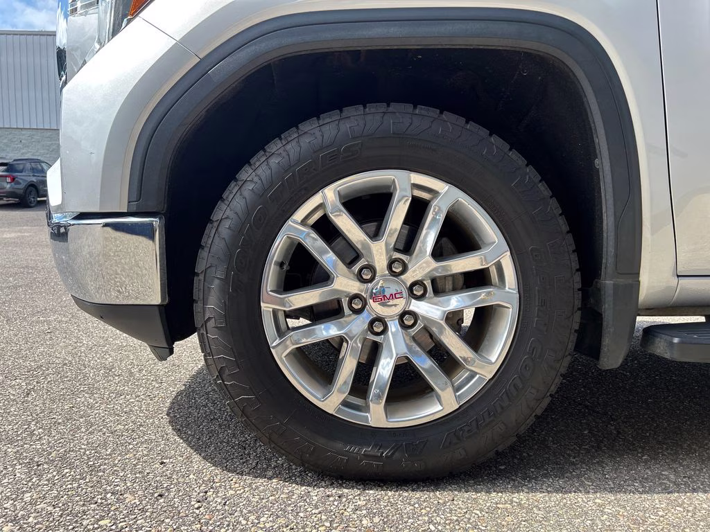 2020 Quicksilver Metallic GMC Sierra 1500 SLE 4X4 Truck