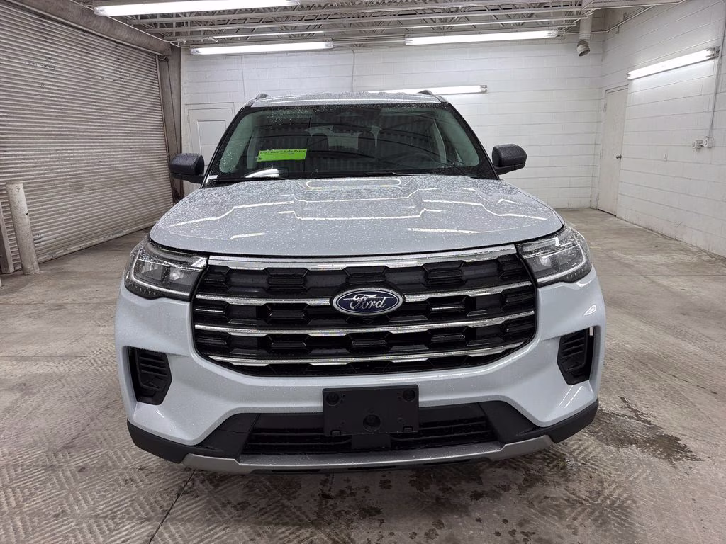 2026 SPACE WHITE Ford Explorer Active RWD SUV