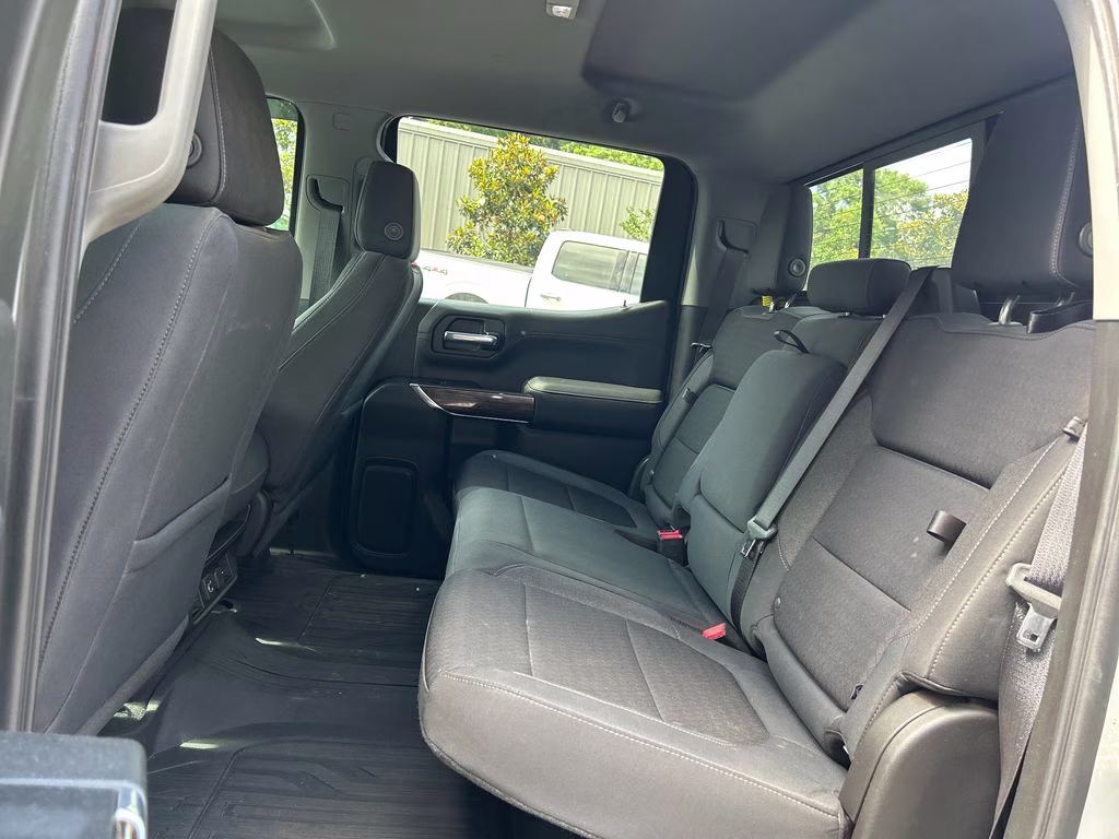 2020 Quicksilver Metallic GMC Sierra 1500 SLE 4X4 Truck