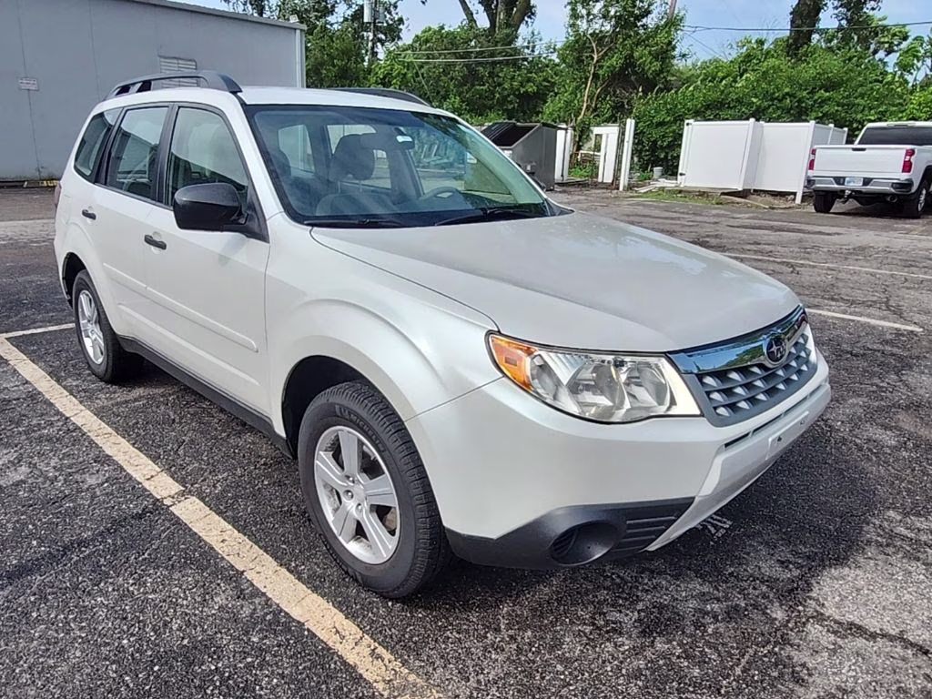 2012 Satin White Pearl Subaru Forester 2.5X AWD SUV