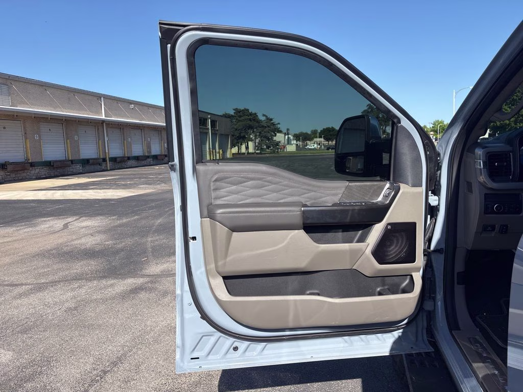 2026 Gray Metallic Ford Super Duty F-250 SRW Platinum 4X4 Truck