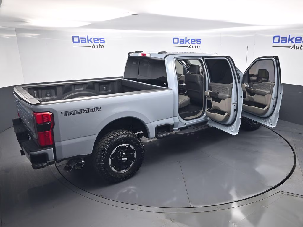 2026 Gray Metallic Ford Super Duty F-250 SRW Platinum 4X4 Truck