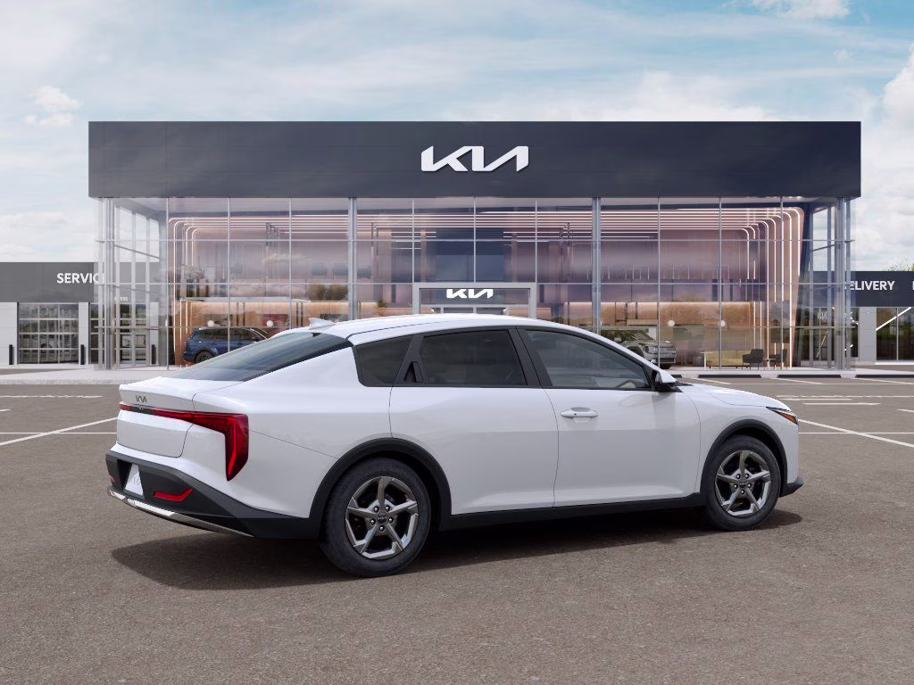 2026 Snow White Pearl Kia K4 LXS FWD Sedan
