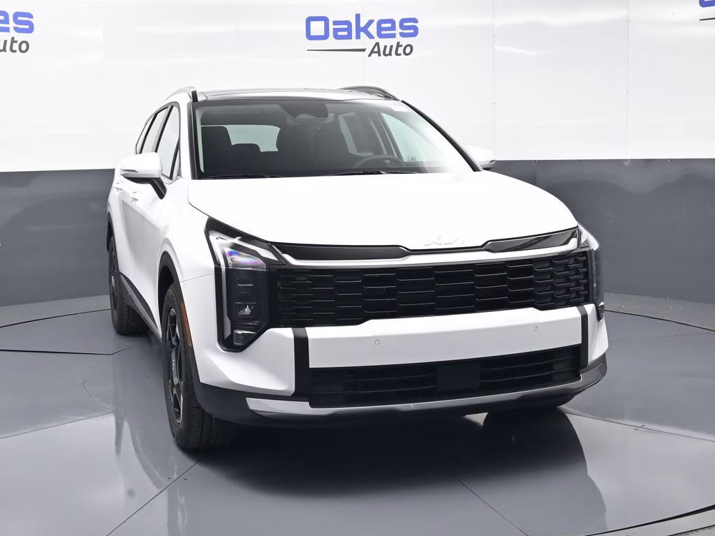 2026 Glacial White Pearl Kia Sportage EX FWD SUV