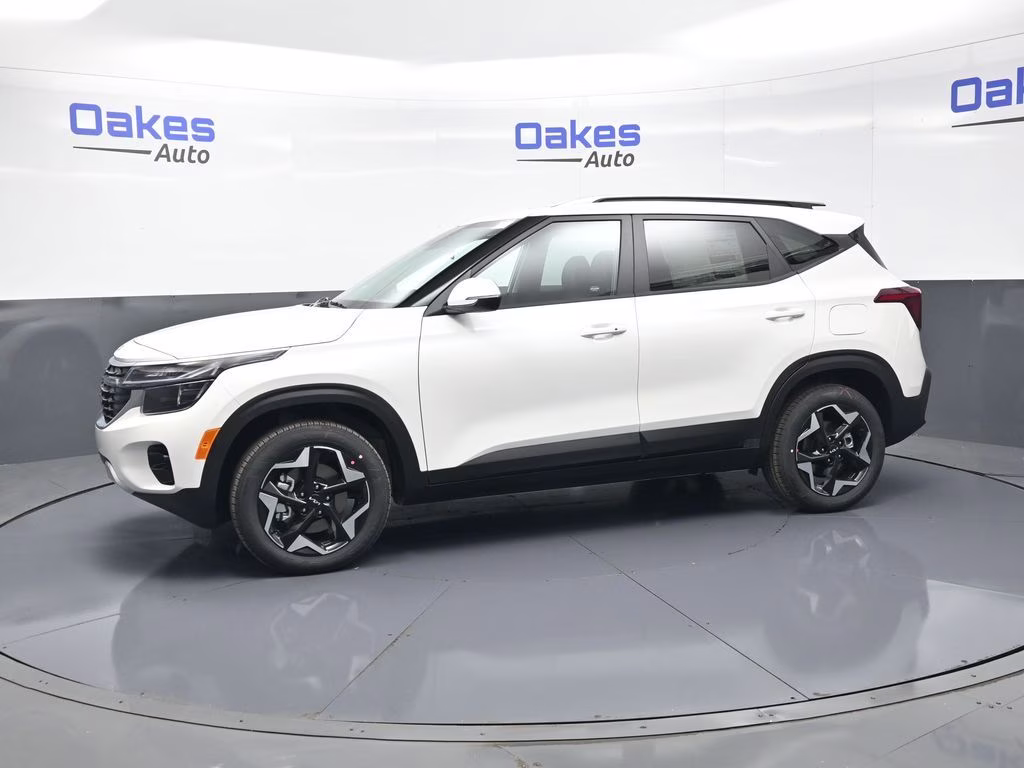 2026 Snow White Pearl Kia Seltos S AWD SUV