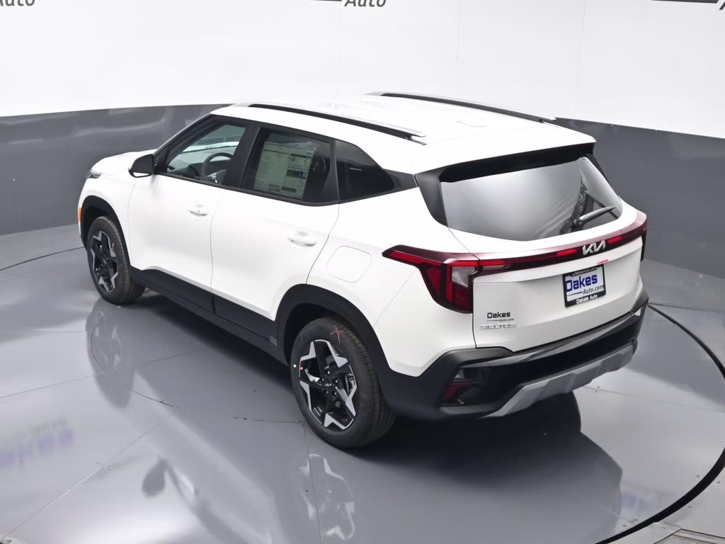 2026 Snow White Pearl Kia Seltos S AWD SUV