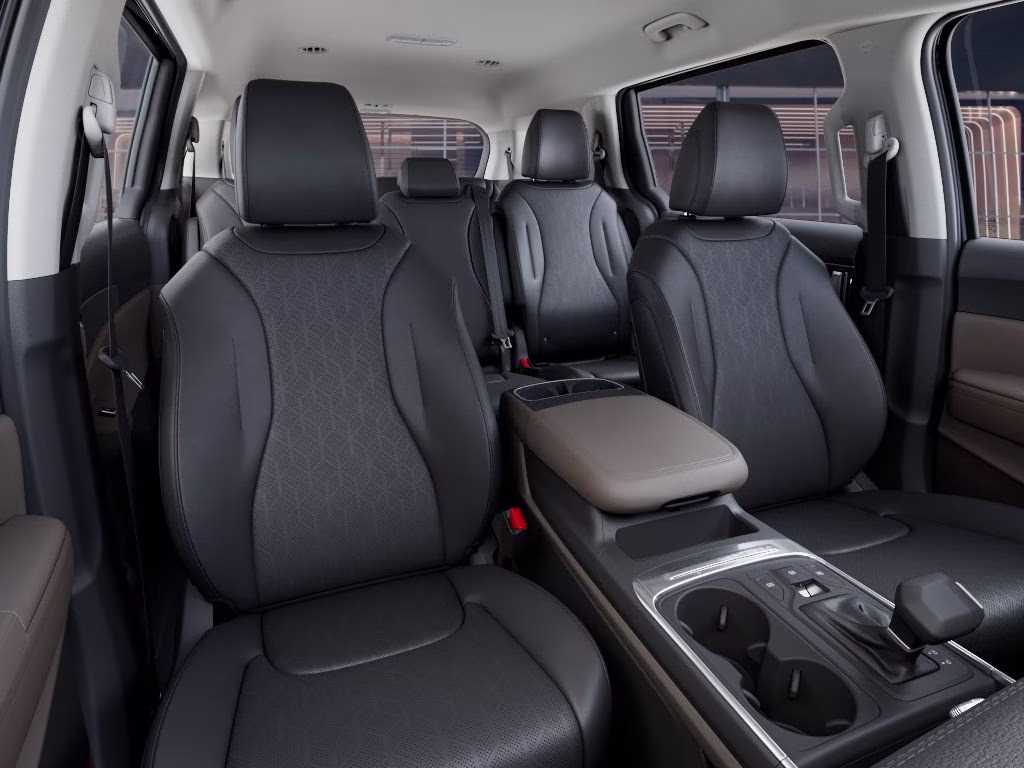 2026 Panthera Metal Kia Carnival LXS FWD Van