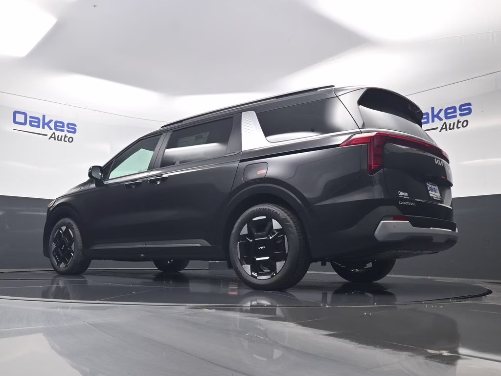 2026 Panthera Metal Kia Carnival EX FWD Van