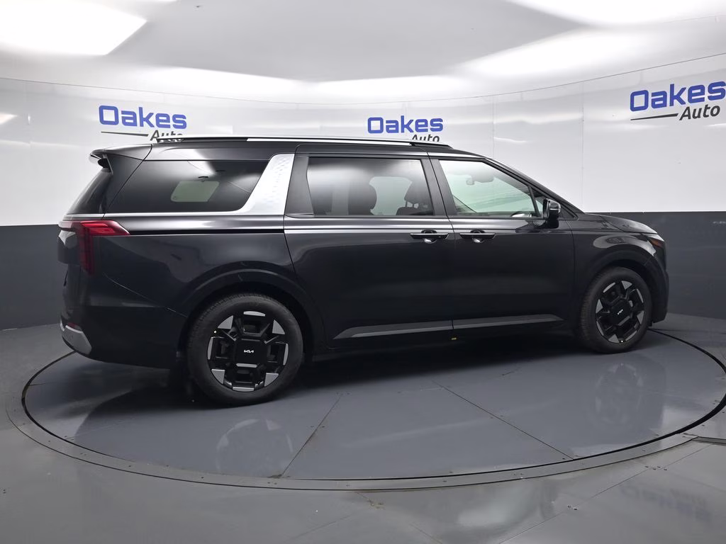 2026 Panthera Metal Kia Carnival EX FWD Van