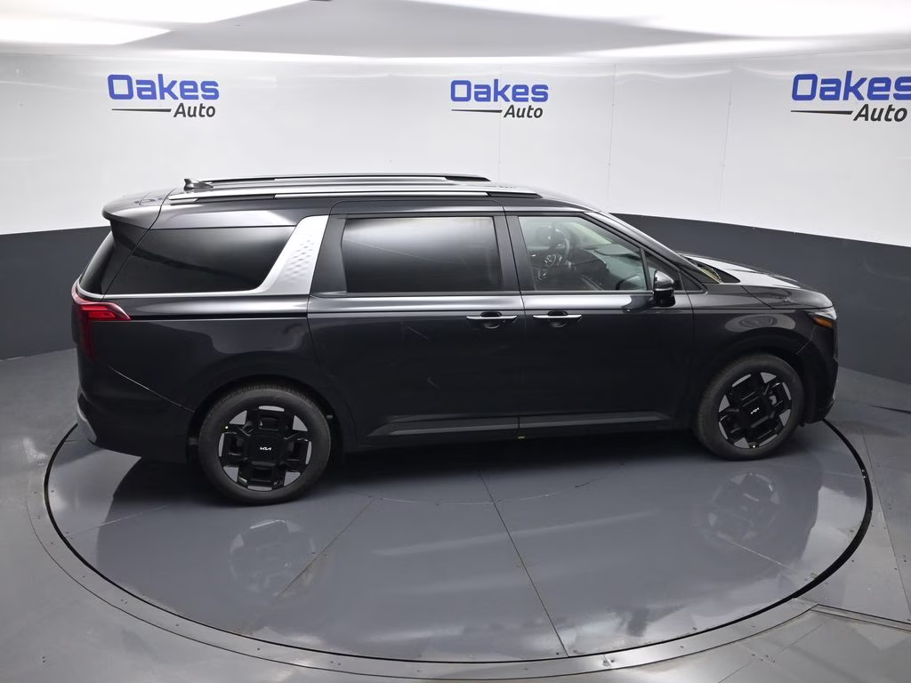 2026 Panthera Metal Kia Carnival EX FWD Van
